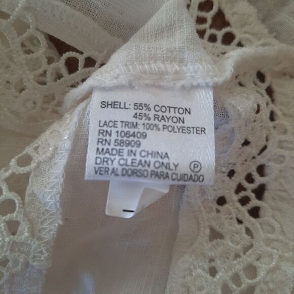 Gianni Bini White Lace Trim Blouse - Picture 6 of 6